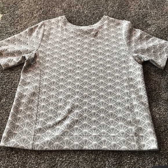 Loft Lightweight Elbow Sleeve Patterned Top - Picture 2 of 6